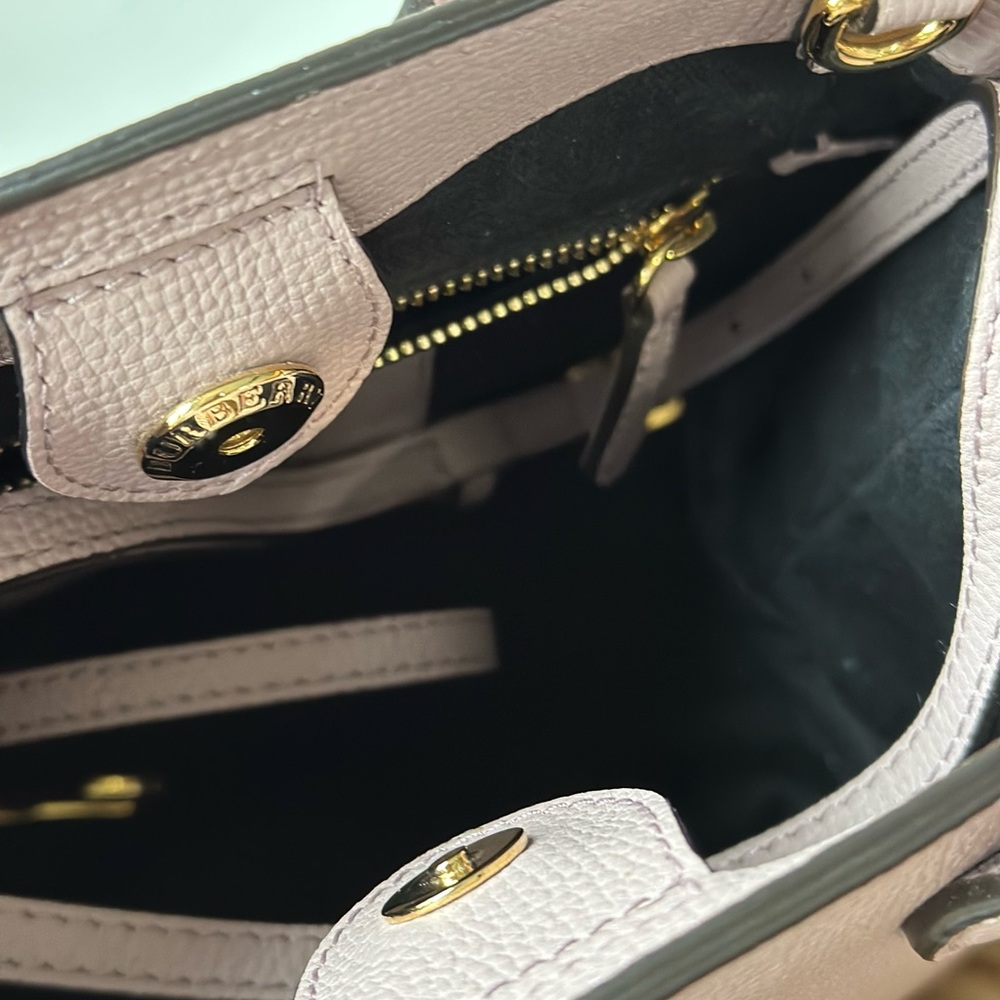 🌸New Burberry Grainy Calfskin House Check Baby Banner Tote Pale Orchid (NWT) - Picture 6 of 8